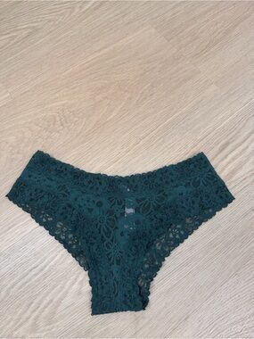 Victoria’s Secret Cheeky Lace Panty S